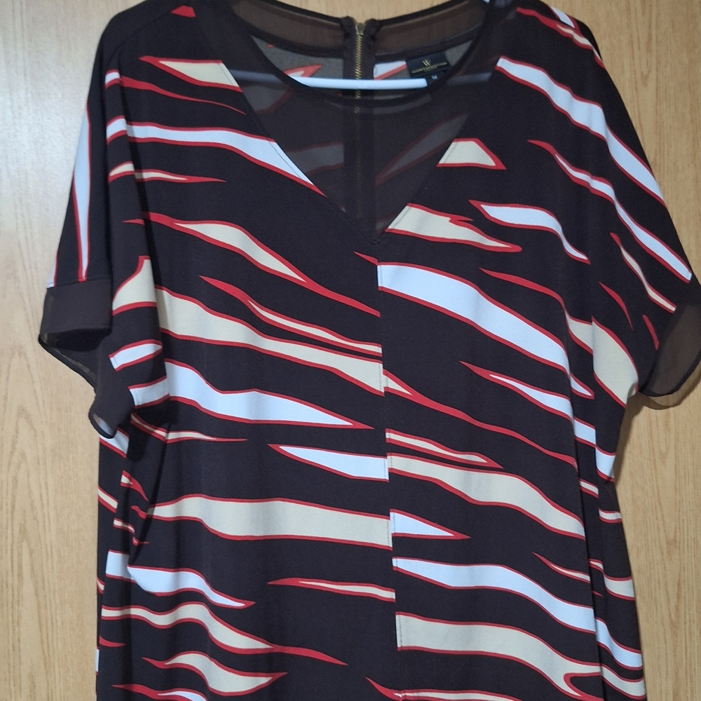 Worthington Black Tunic with Red & White Wave Stripes
